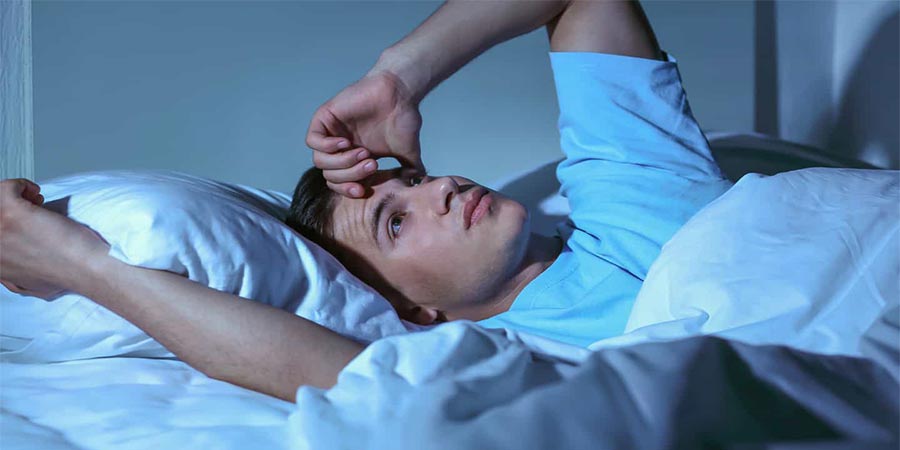 چه عواملی باعث اختلالات خواب میشود